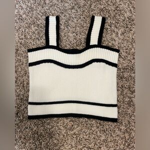 Ribbed black and white tank top
